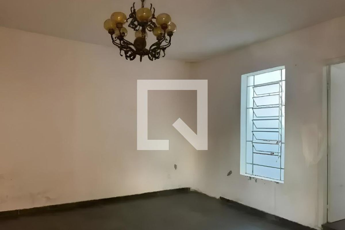 Casa à Venda - Jardim Flamboyant, 3 Quartos,  180 m2 em , Campinas - sp | SoloBR