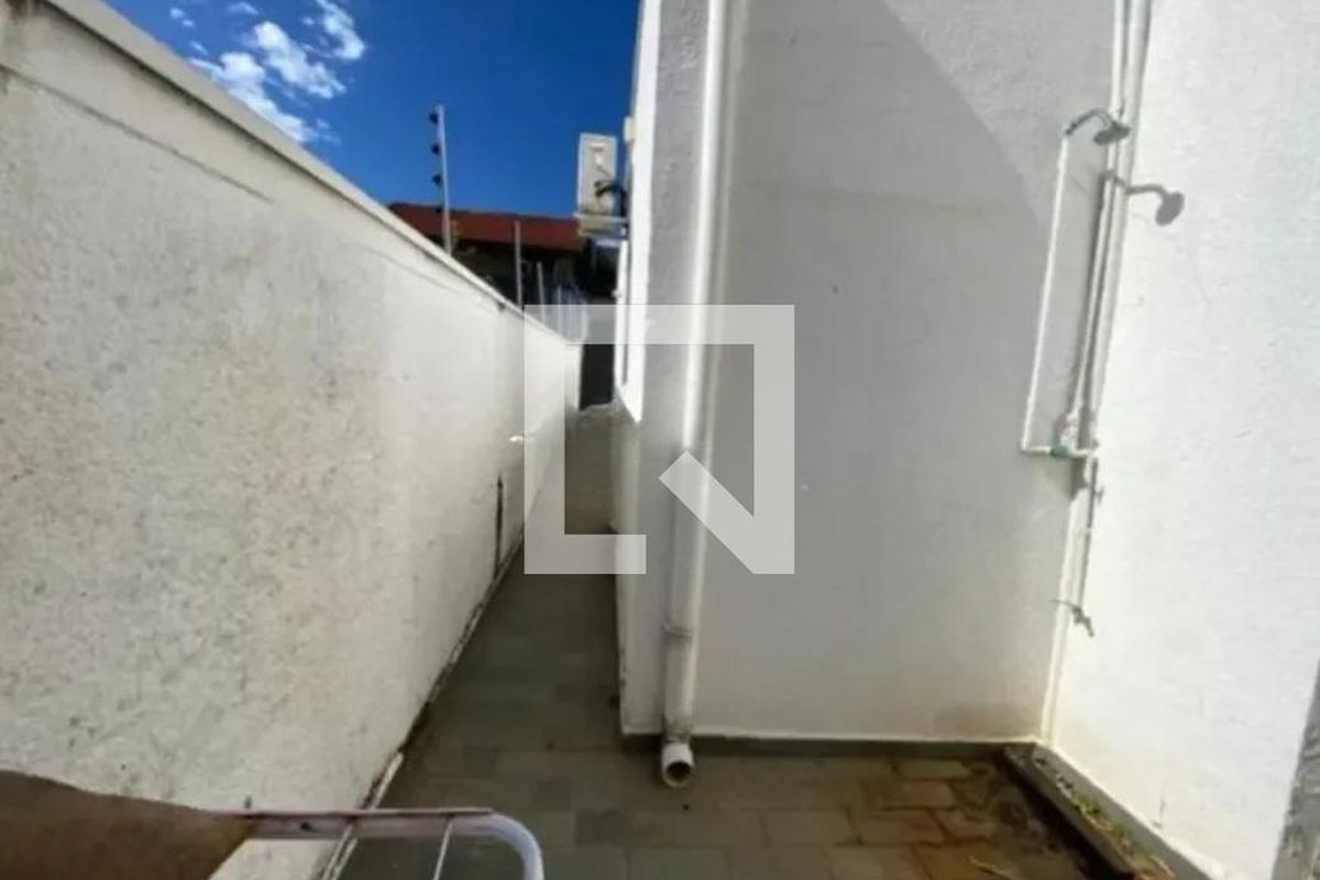 Casa à Venda - Jardim Flamboyant, 3 Quartos,  180 m2 em , Campinas - sp | SoloBR