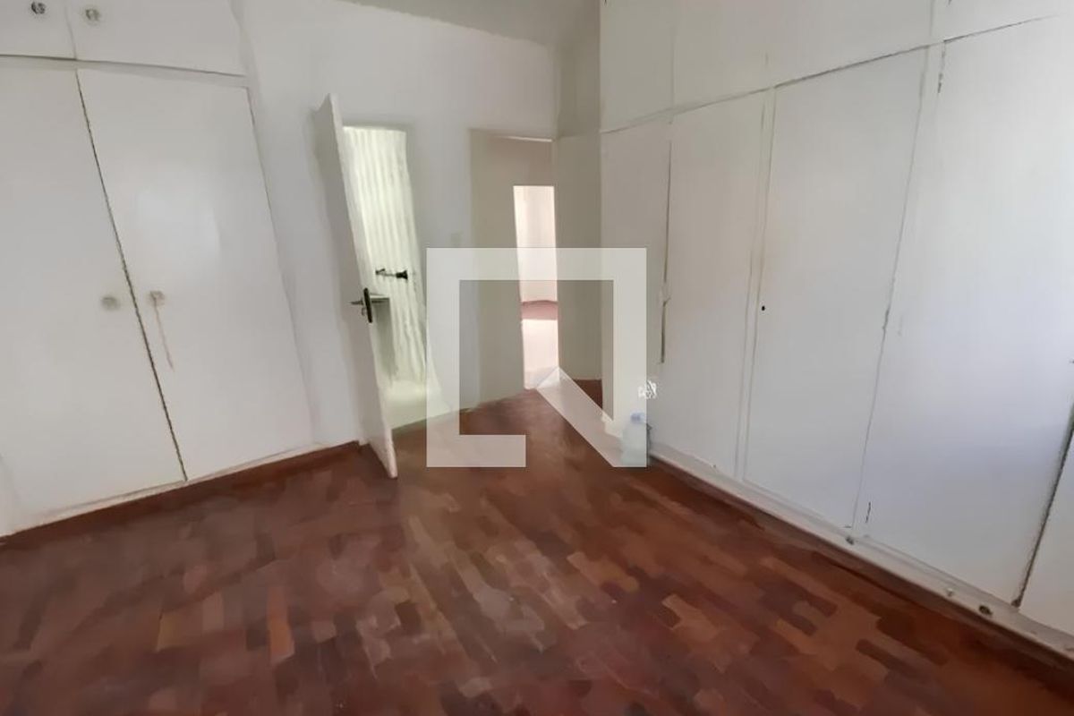 Casa à Venda - Jardim Flamboyant, 3 Quartos,  180 m2 em , Campinas - sp | SoloBR