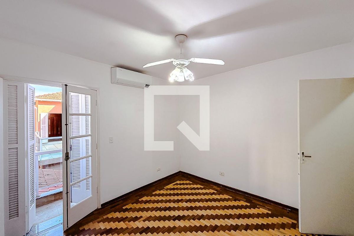 Casa, 3 quartos, 253 m² - Foto 48