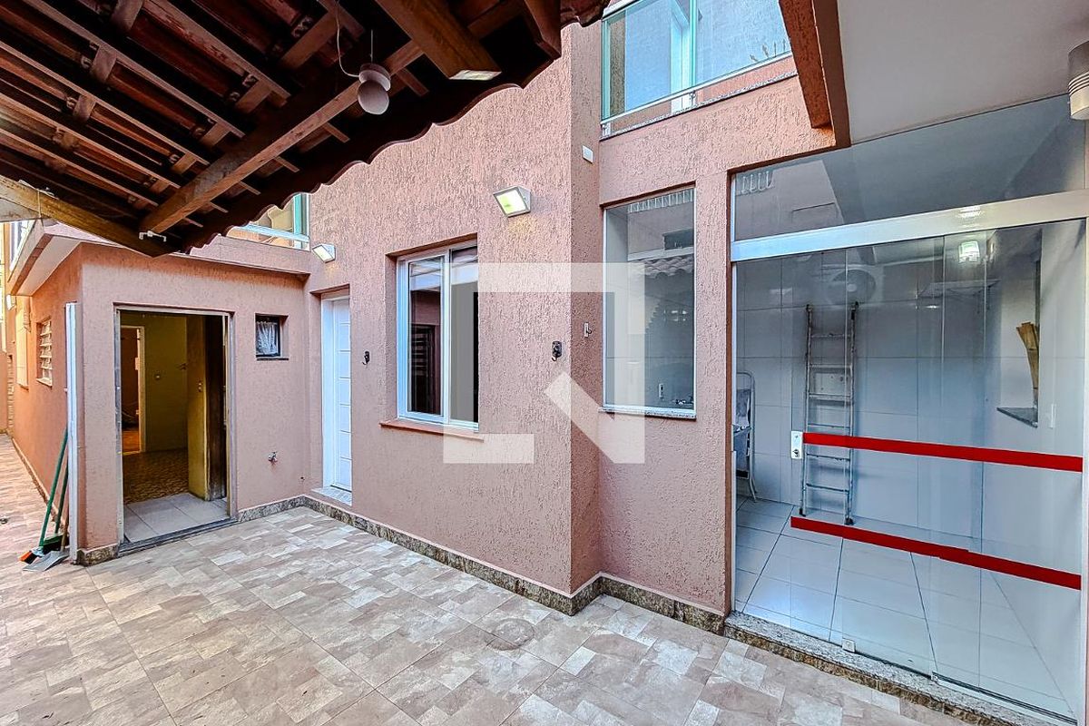 Casa, 3 quartos, 253 m² - Foto 36