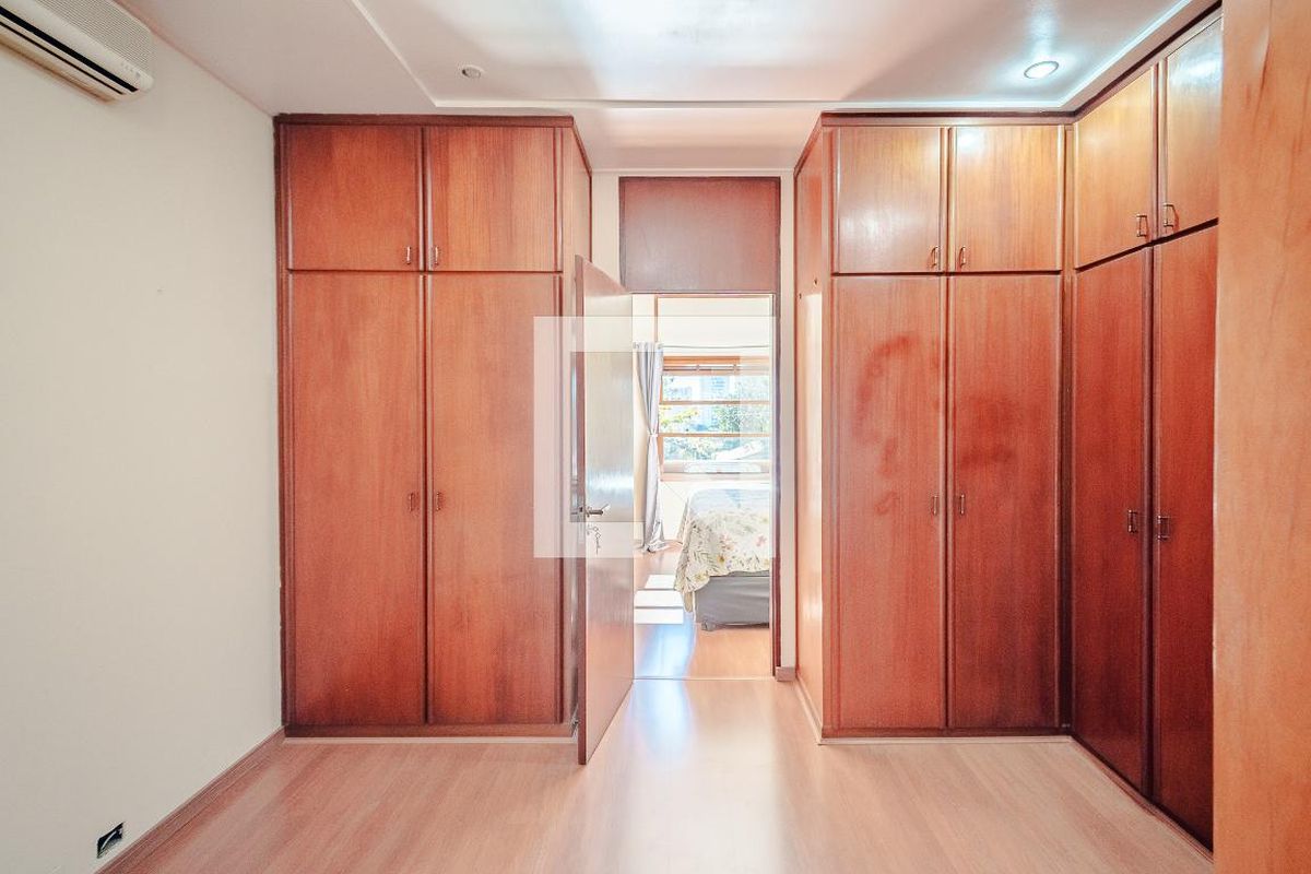 Casa, 4 quartos, 350 m² - Foto 29