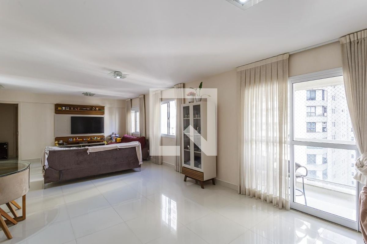 Apartamento, 3 quartos, 142 m² - Foto 1