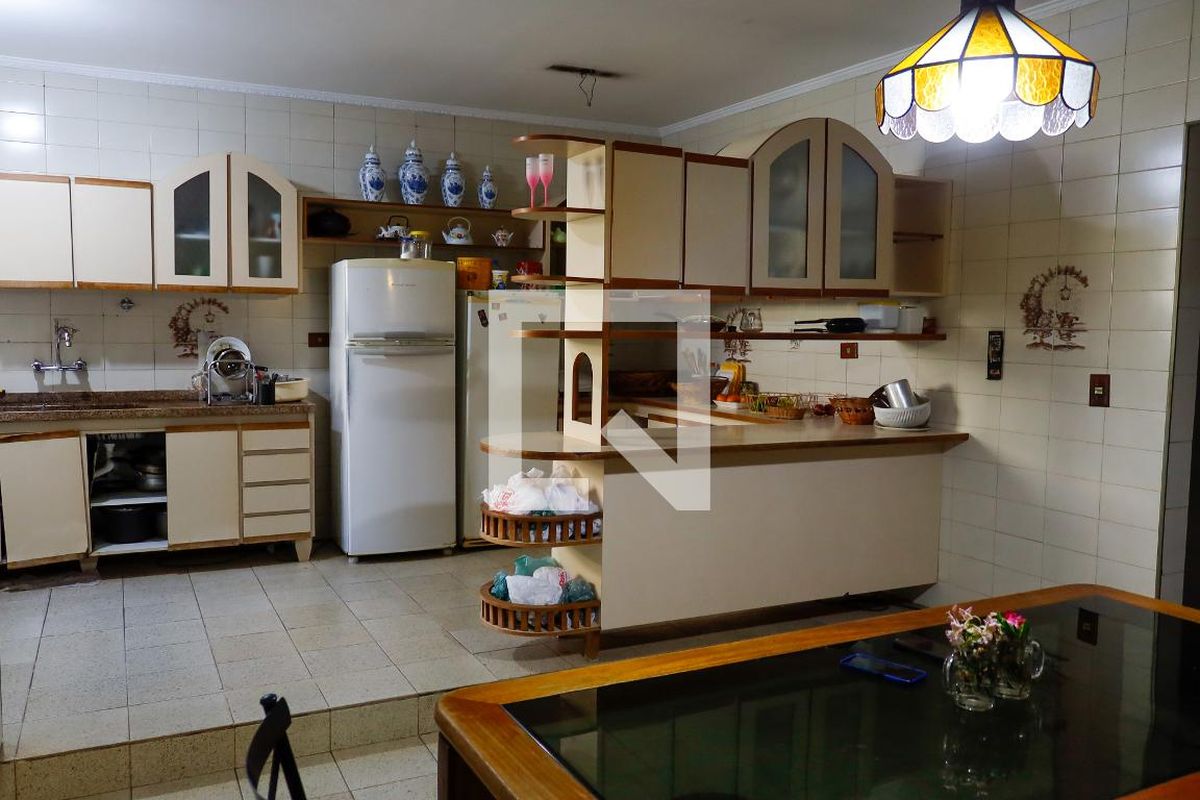 Casa, 3 quartos, 240 m² - Foto 30
