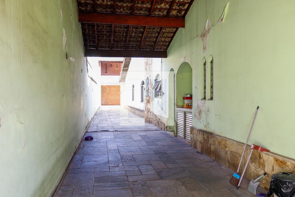 Casa, 3 quartos, 240 m² - Foto 45