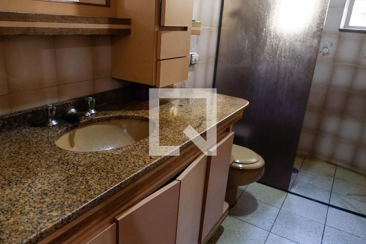 Casa, 3 quartos, 240 m² - Foto 26