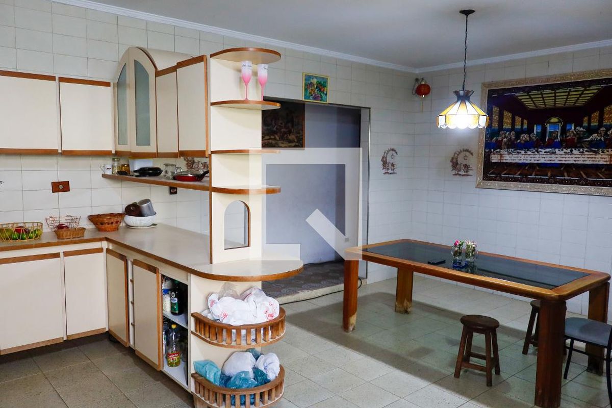 Casa, 3 quartos, 240 m² - Foto 36