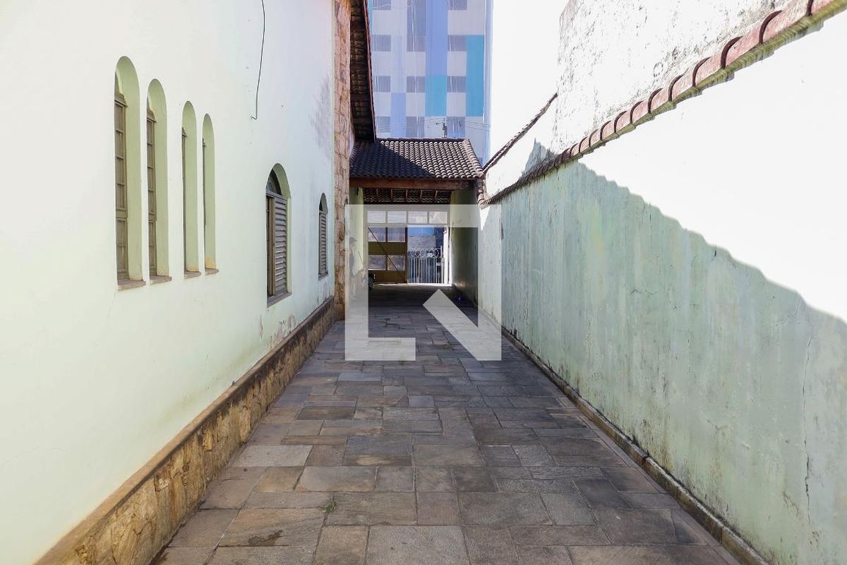 Casa, 3 quartos, 240 m² - Foto 44
