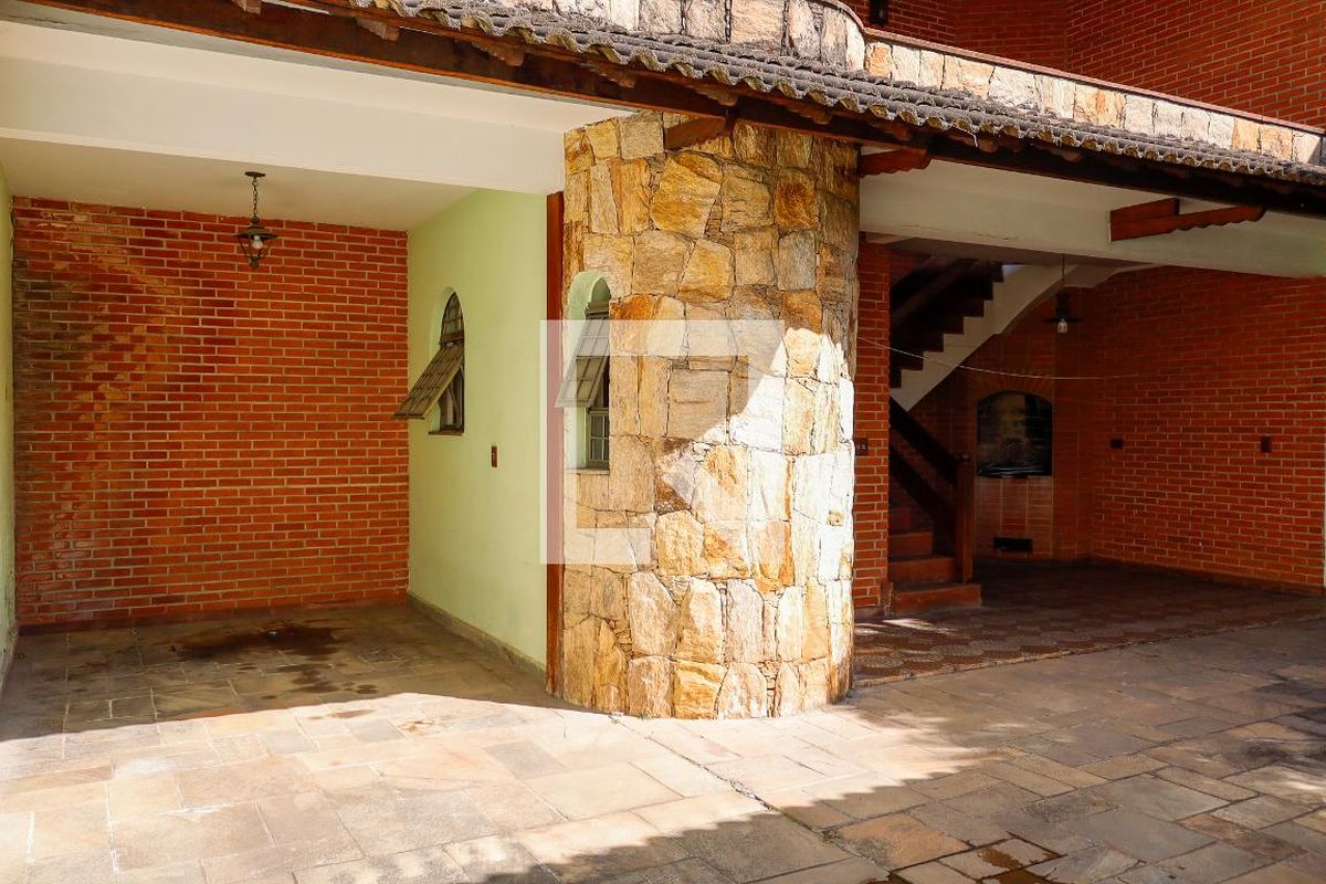 Casa, 3 quartos, 240 m² - Foto 38
