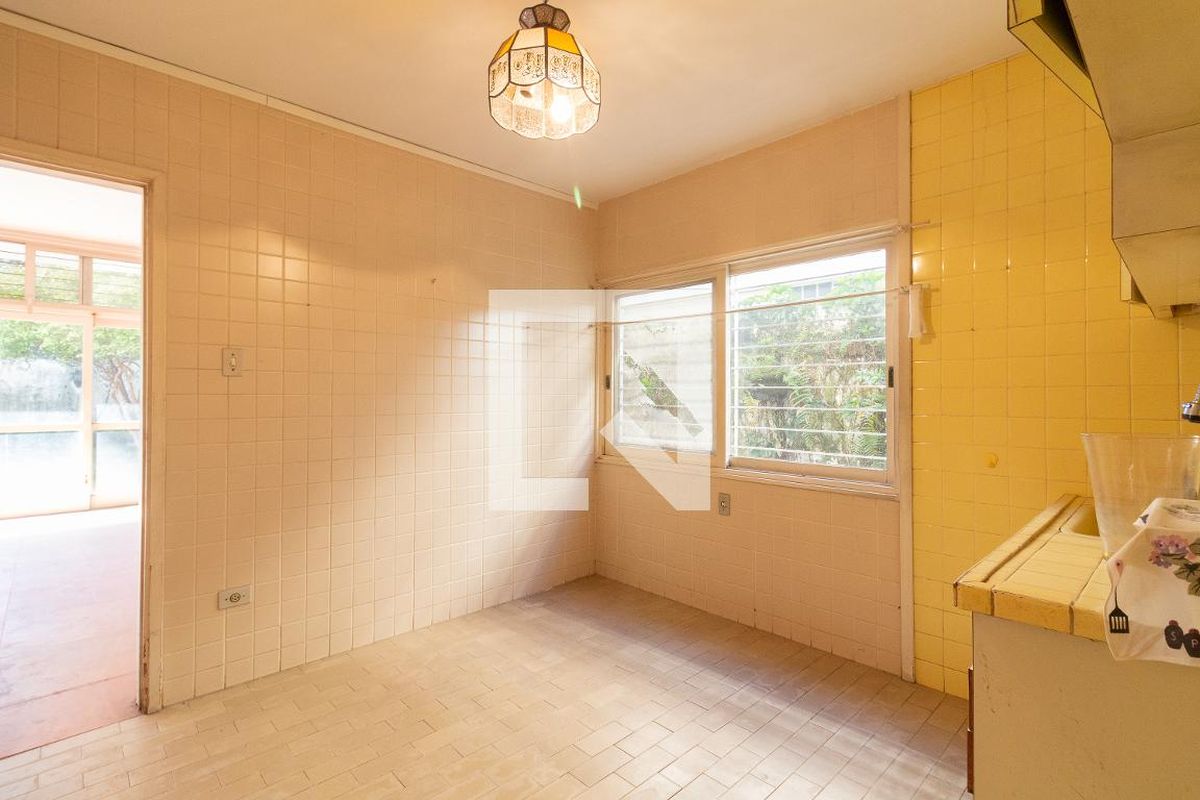 Casa, 3 quartos, 269 m² - Foto 28