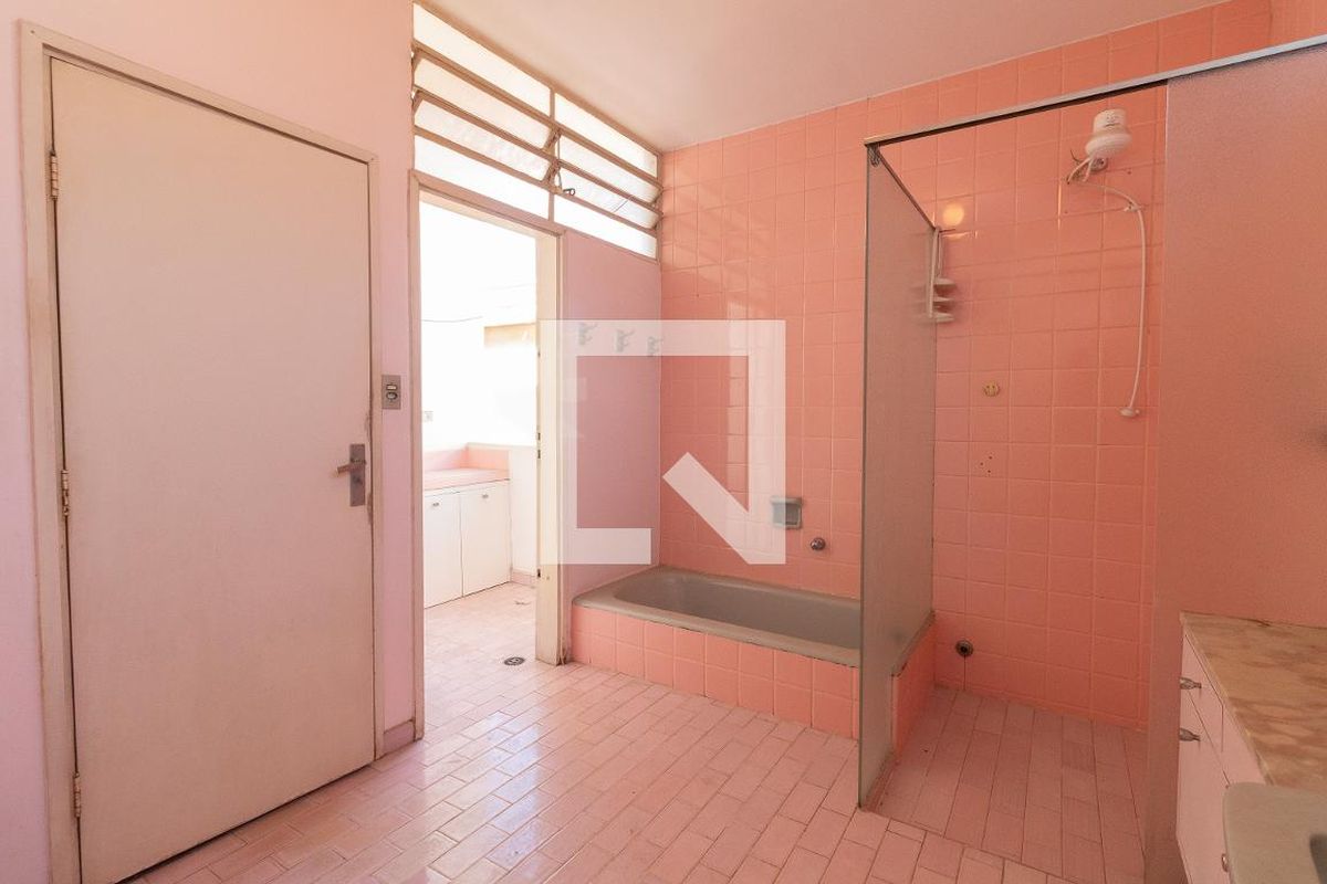 Casa, 3 quartos, 269 m² - Foto 22
