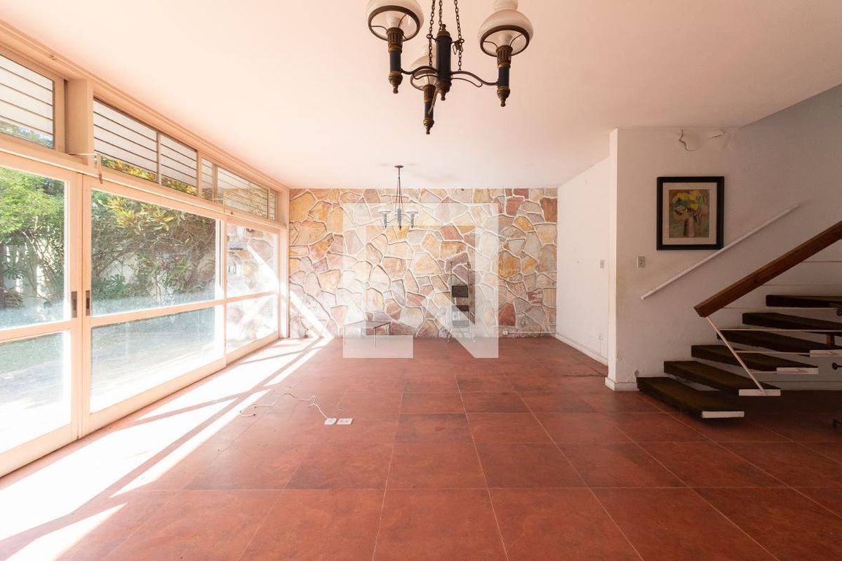 Casa, 3 quartos, 269 m² - Foto 2
