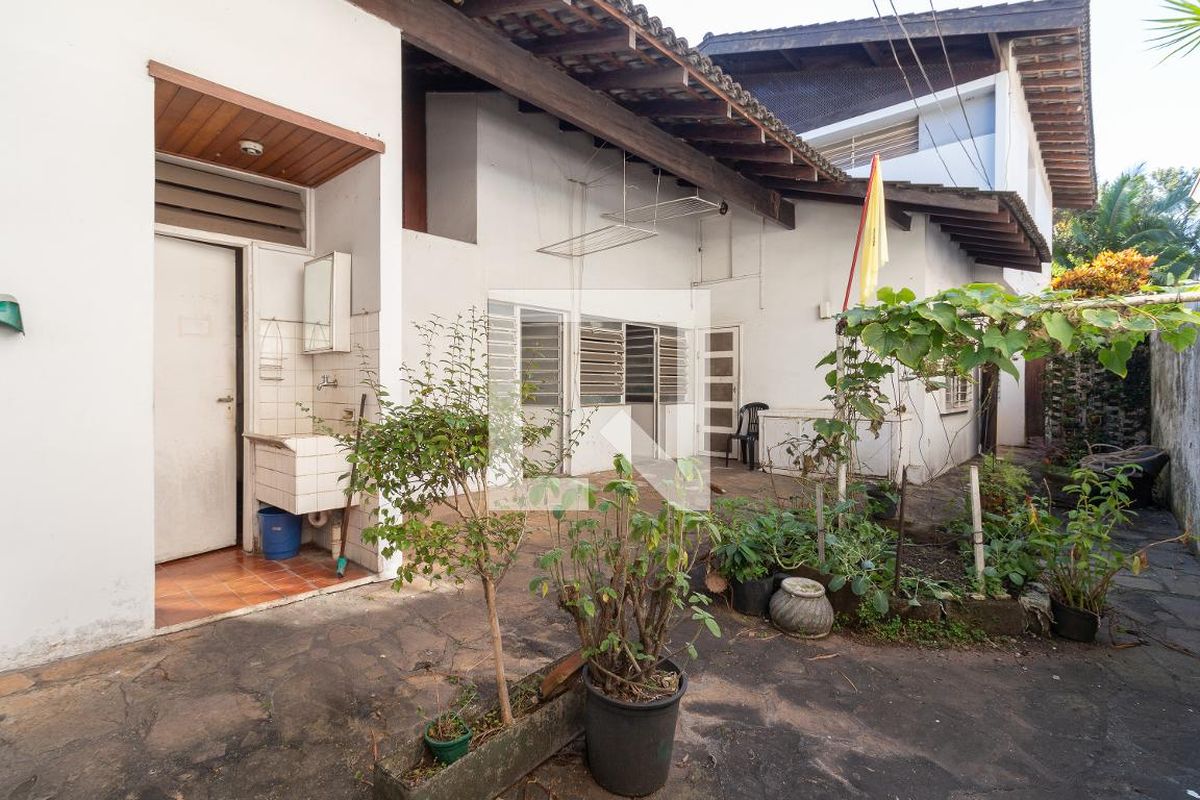 Casa, 3 quartos, 269 m² - Foto 33
