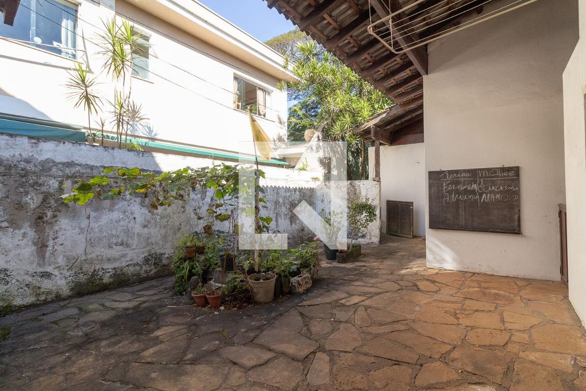 Casa, 3 quartos, 269 m² - Foto 31