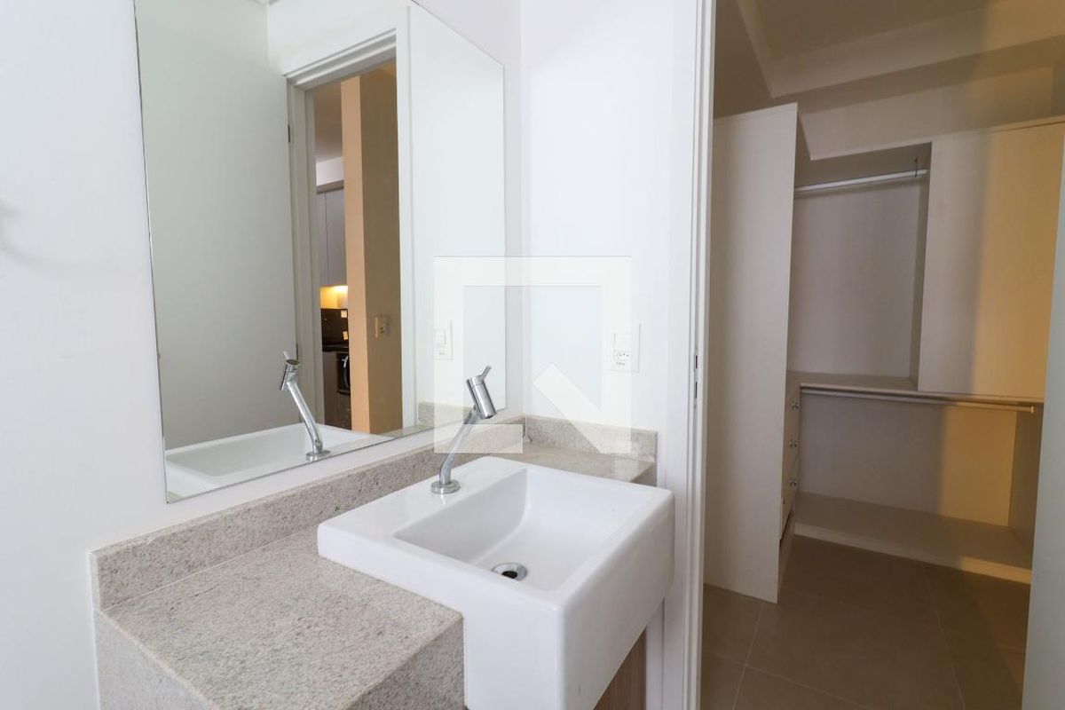 Apartamento à Venda - Centro, 1 Quarto,  43 m2 em , Campinas - sp | SoloBR