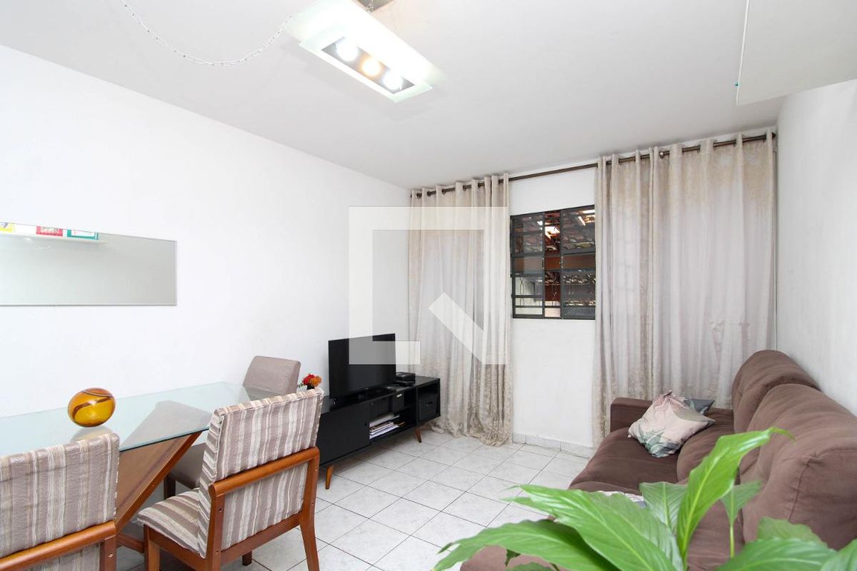 Casa, 2 quartos, 76 m² - Foto 1