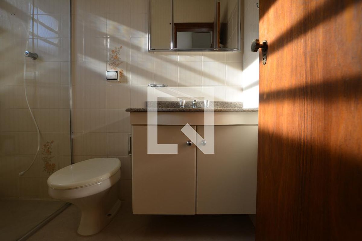 Casa, 3 quartos, 250 m² - Foto 32
