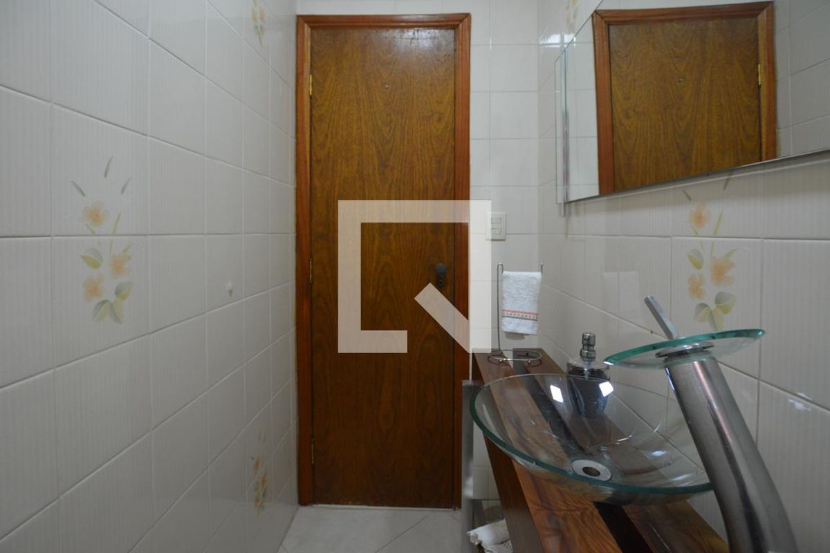 Casa, 3 quartos, 250 m² - Foto 57