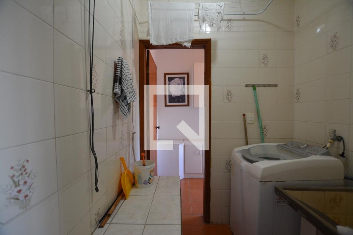 Casa, 3 quartos, 250 m² - Foto 77
