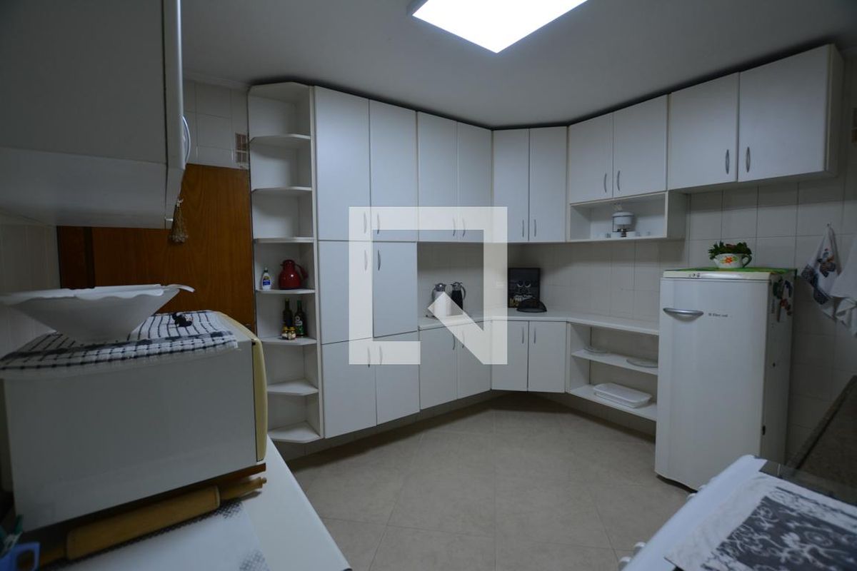 Casa, 3 quartos, 250 m² - Foto 72