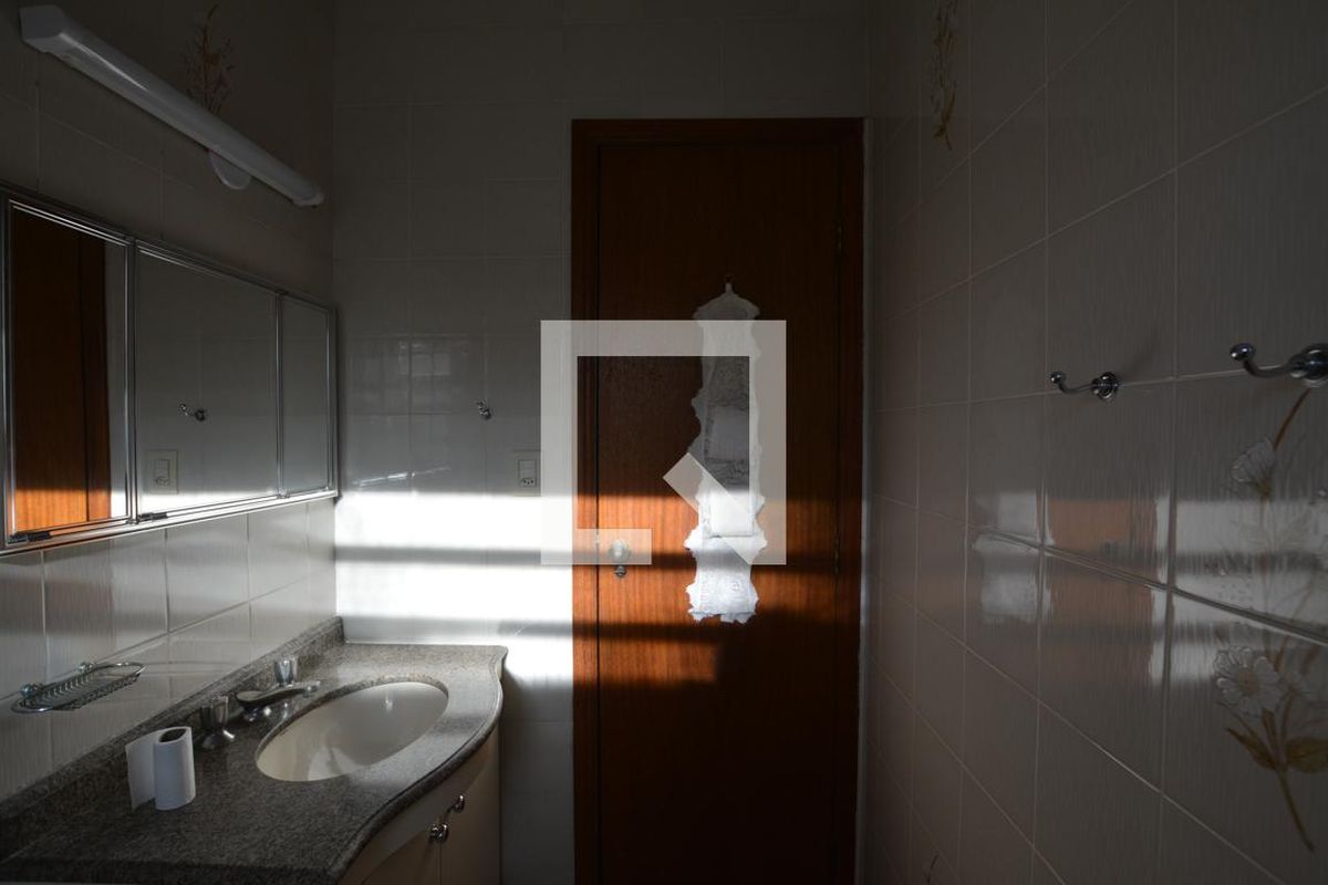 Casa, 3 quartos, 250 m² - Foto 51