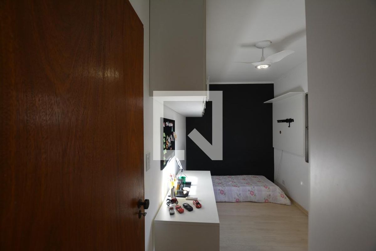 Casa, 3 quartos, 250 m² - Foto 35