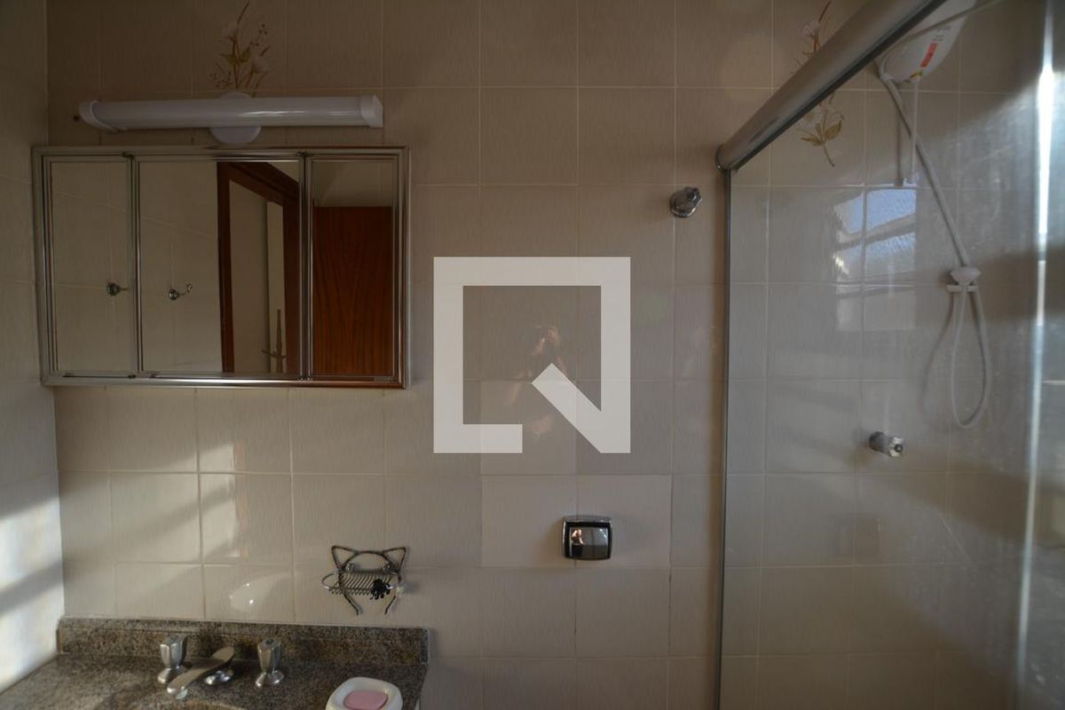 Casa, 3 quartos, 250 m² - Foto 22