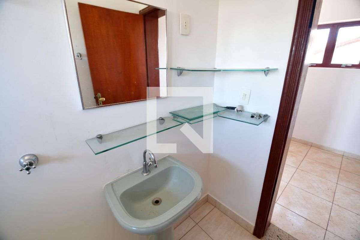 Casa à Venda - Jardim Chapadão, 3 Quartos,  237 m2 em , Campinas - sp | SoloBR