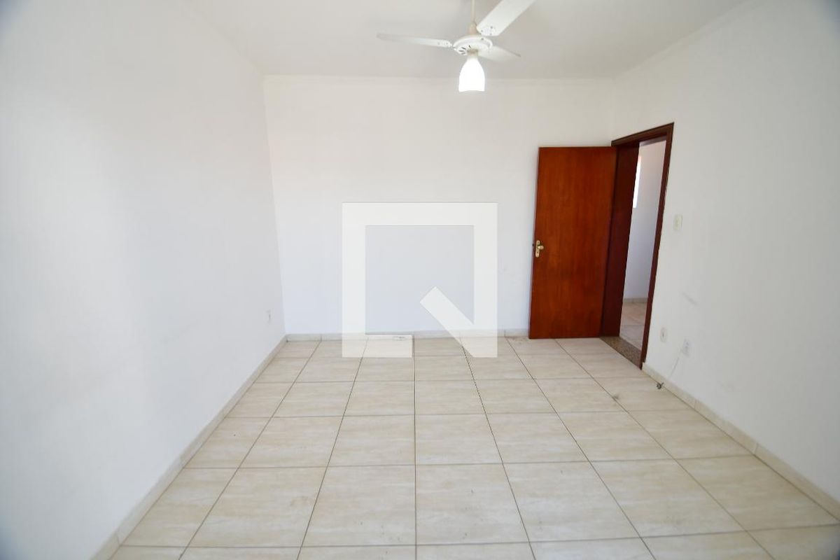 Casa à Venda - Jardim Chapadão, 3 Quartos,  237 m2 em , Campinas - sp | SoloBR