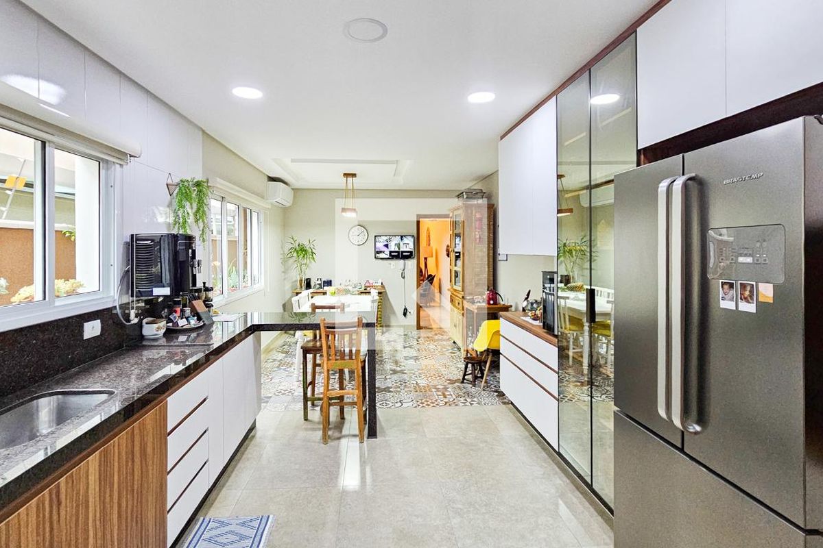 Casa, 4 quartos, 232 m² - Foto 42