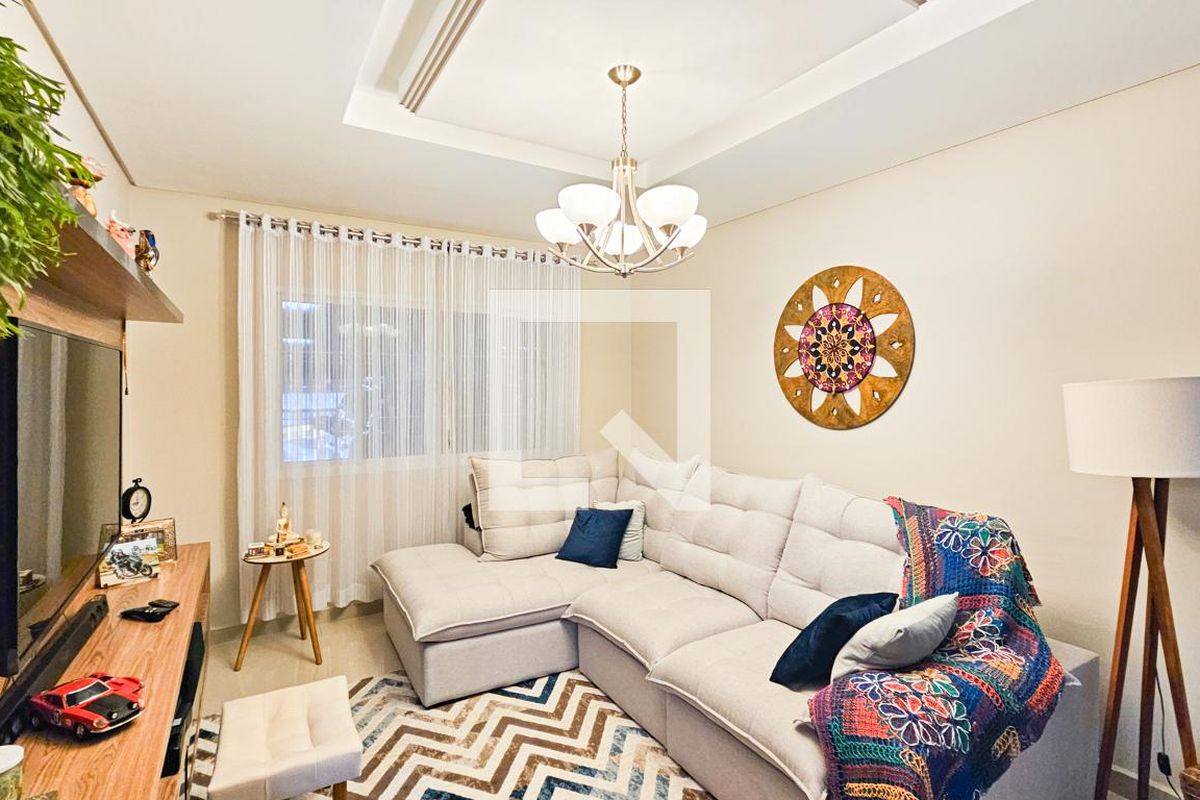 Casa, 4 quartos, 232 m² - Foto 2