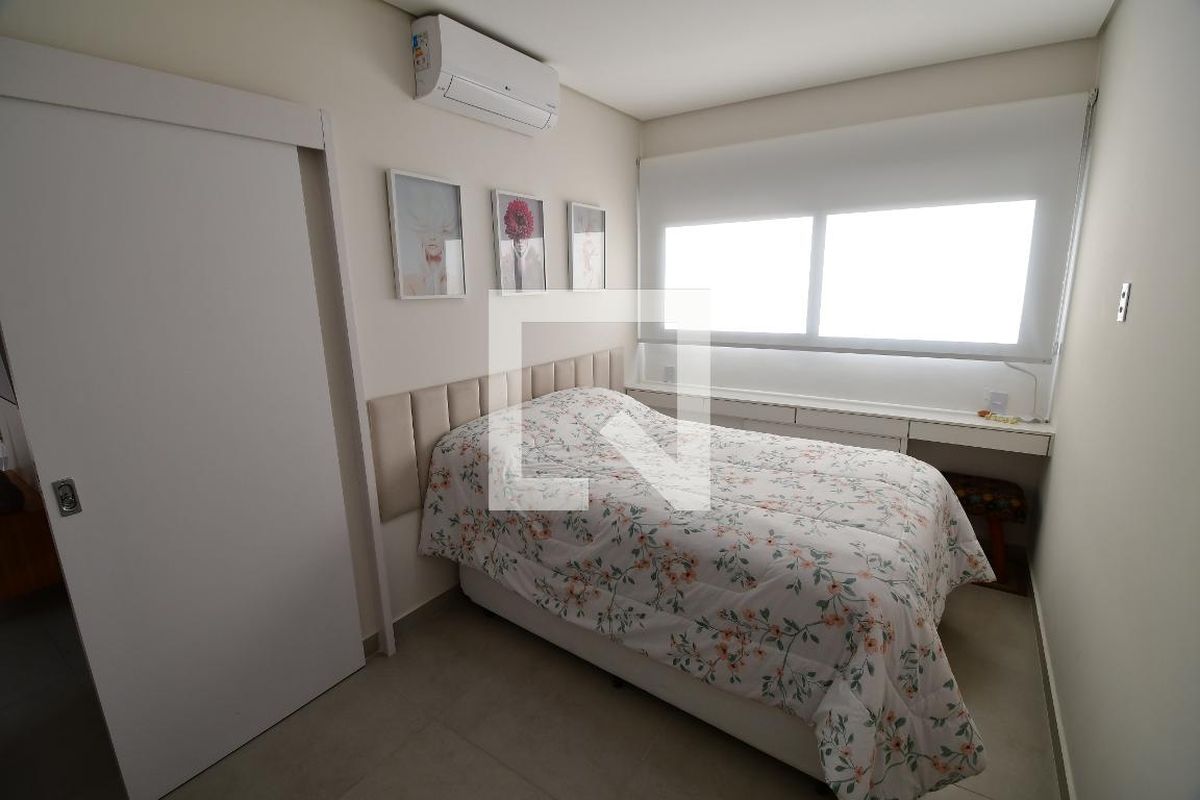 Apartamento à Venda - Bosque, 1 Quarto,  51 m2 em , Campinas - sp | SoloBR