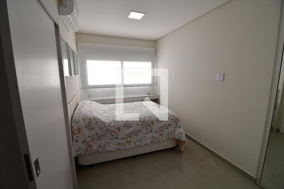 Apartamento à Venda - Bosque, 1 Quarto,  51 m2 em , Campinas - sp | SoloBR