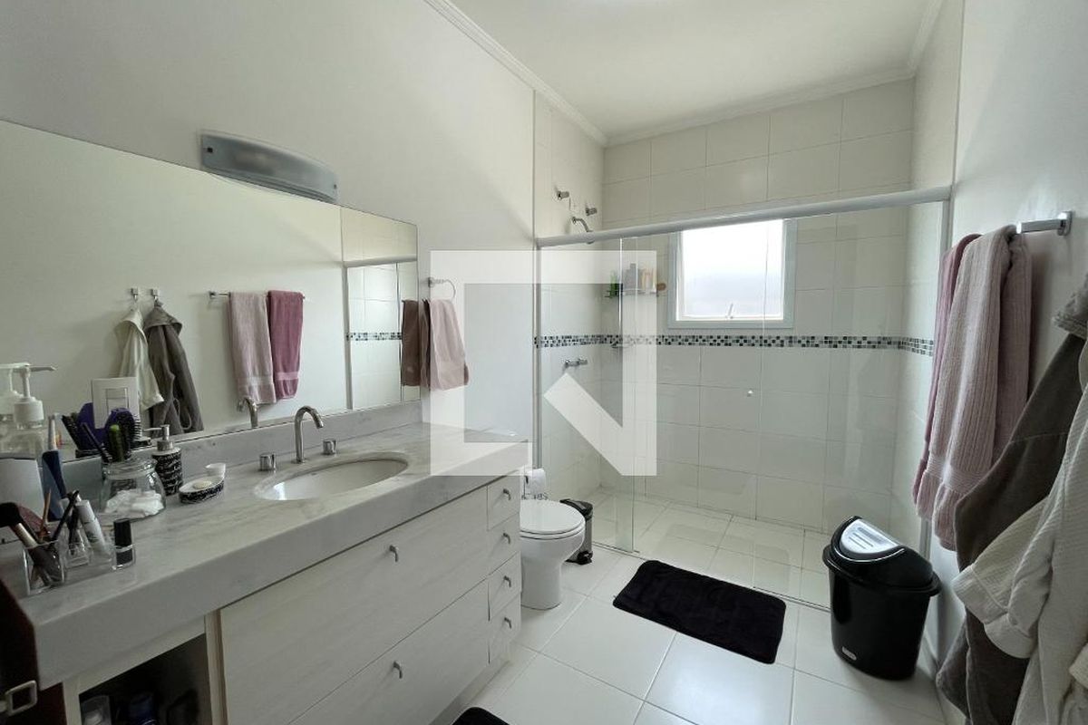 Casa à Venda - Lot. Alphaville Campinas, 4 Quartos,  340 m2 em , Campinas - sp | SoloBR