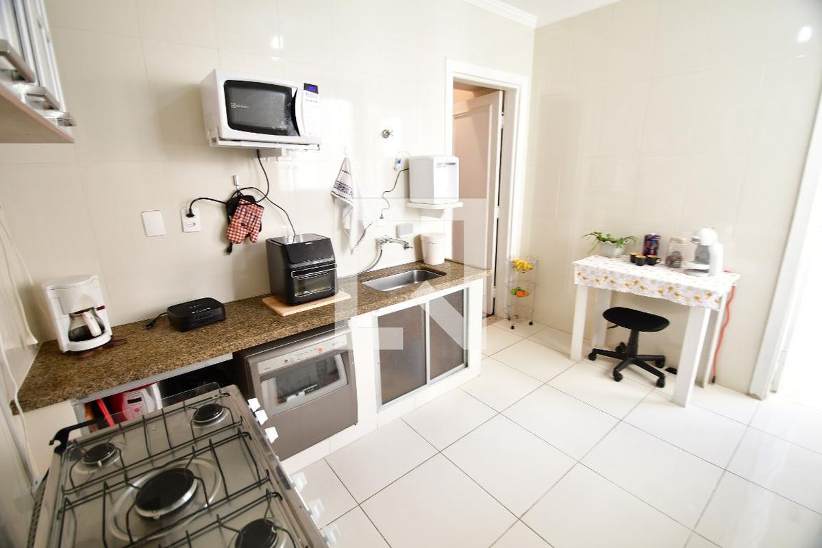 Apartamento à Venda - Centro, 4 Quartos,  140 m2 em , Campinas - sp | SoloBR