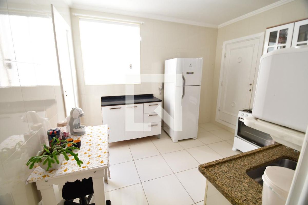 Apartamento à Venda - Centro, 4 Quartos,  140 m2 em , Campinas - sp | SoloBR
