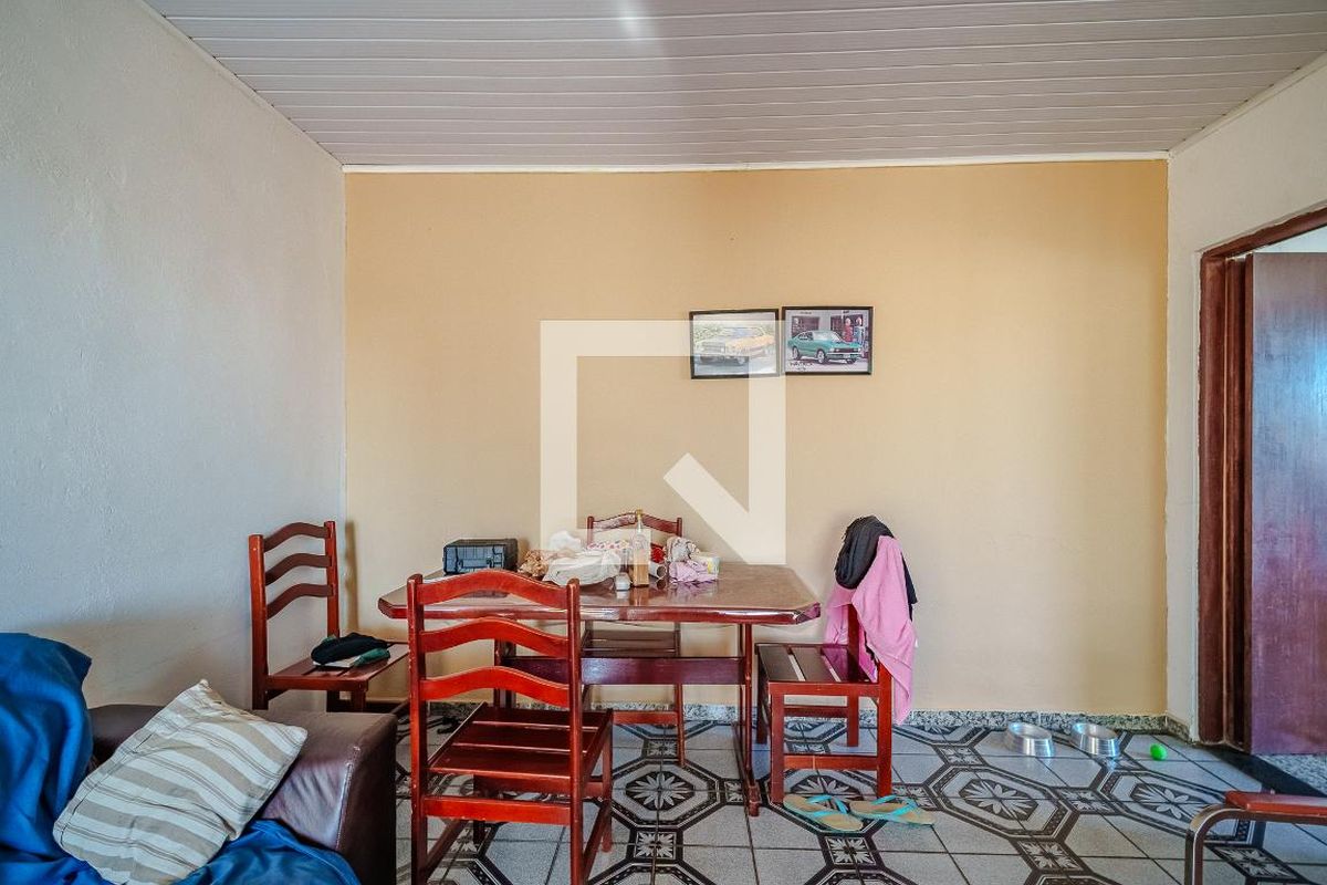 Casa, 3 quartos, 226 m² - Foto 3