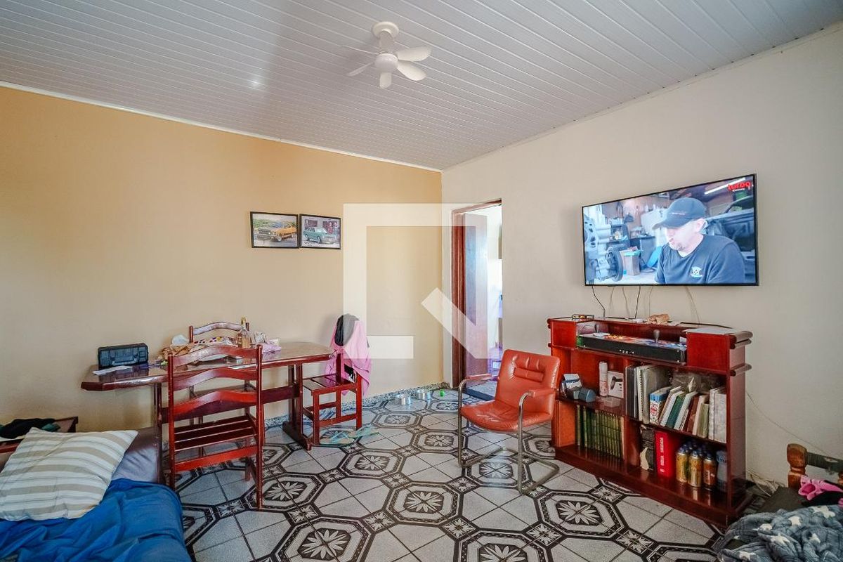 Casa, 3 quartos, 226 m² - Foto 2