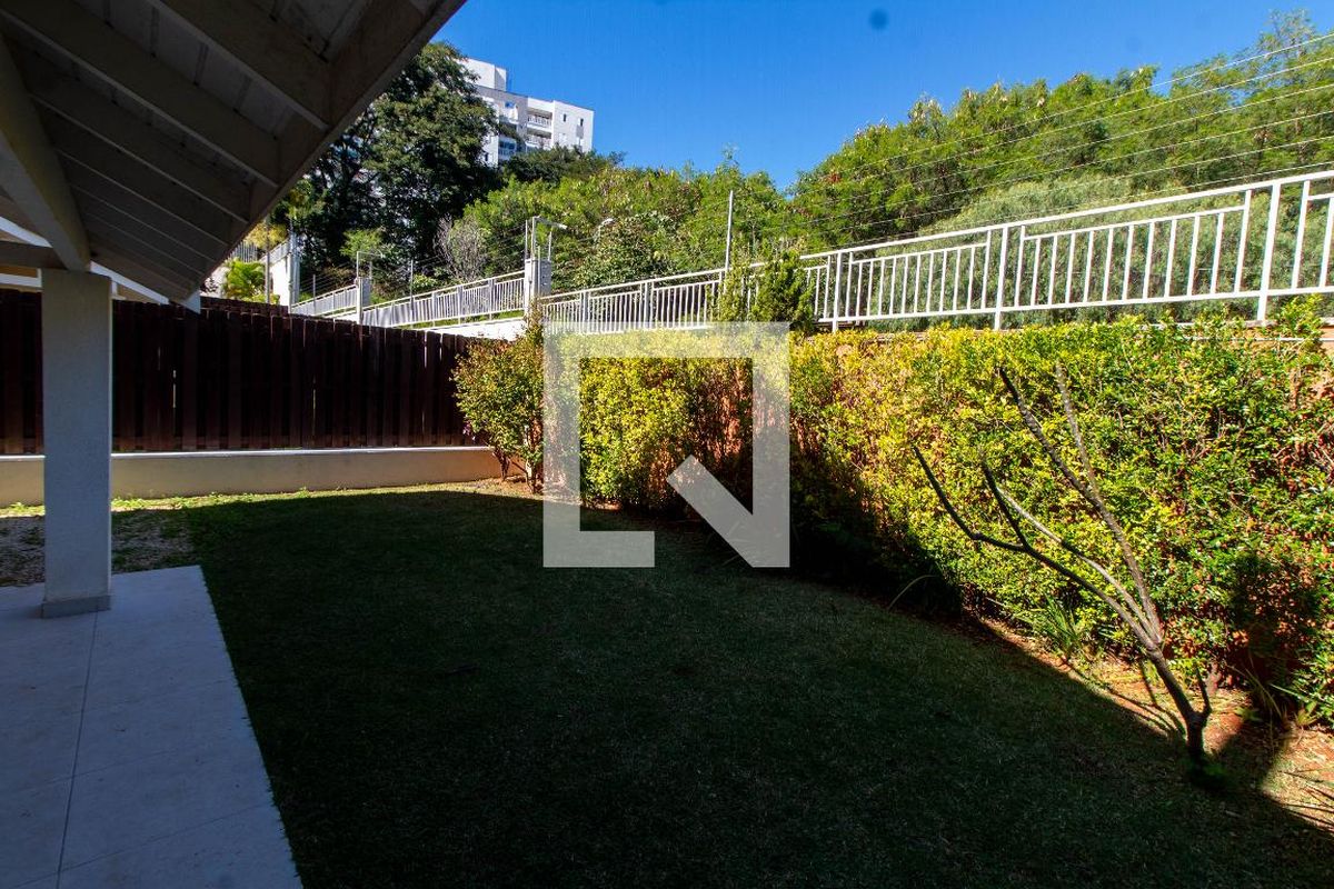 Casa à Venda - Mansões Santo Antônio, 4 Quartos,  181 m2 em , Campinas - sp | SoloBR