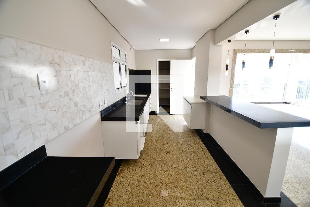 Apartamento à Venda - Jardim Chapadão, 3 Quartos,  184 m2 em , Campinas - sp | SoloBR