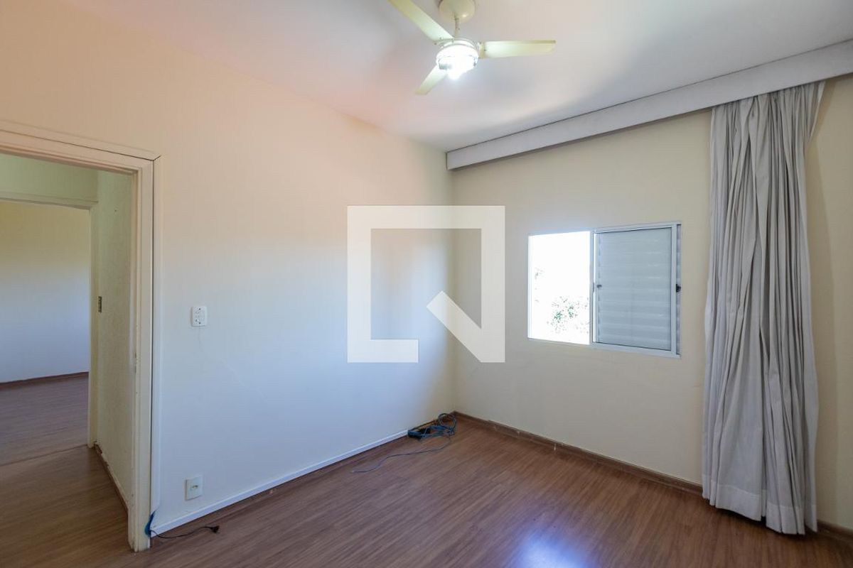 Casa à Venda - Jardim Planalto, 3 Quartos,  190 m2 em , Campinas - sp | SoloBR