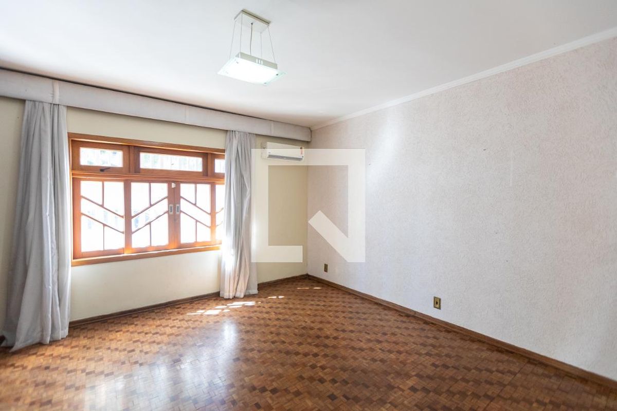 Casa à Venda - Jardim Planalto, 3 Quartos,  190 m2 em , Campinas - sp | SoloBR