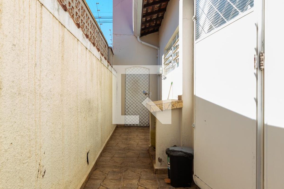 Casa à Venda - Jardim Planalto, 3 Quartos,  190 m2 em , Campinas - sp | SoloBR