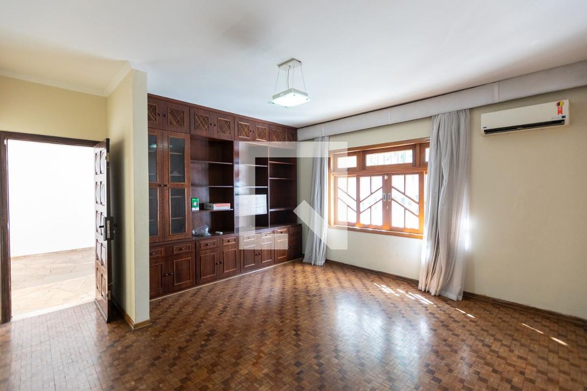 Casa à Venda - Jardim Planalto, 3 Quartos,  190 m2 em , Campinas - sp | SoloBR