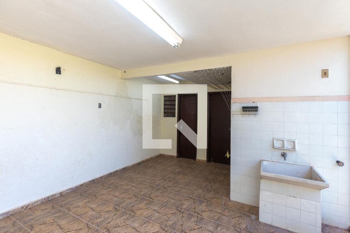 Casa à Venda - Jardim Planalto, 3 Quartos,  190 m2 em , Campinas - sp | SoloBR