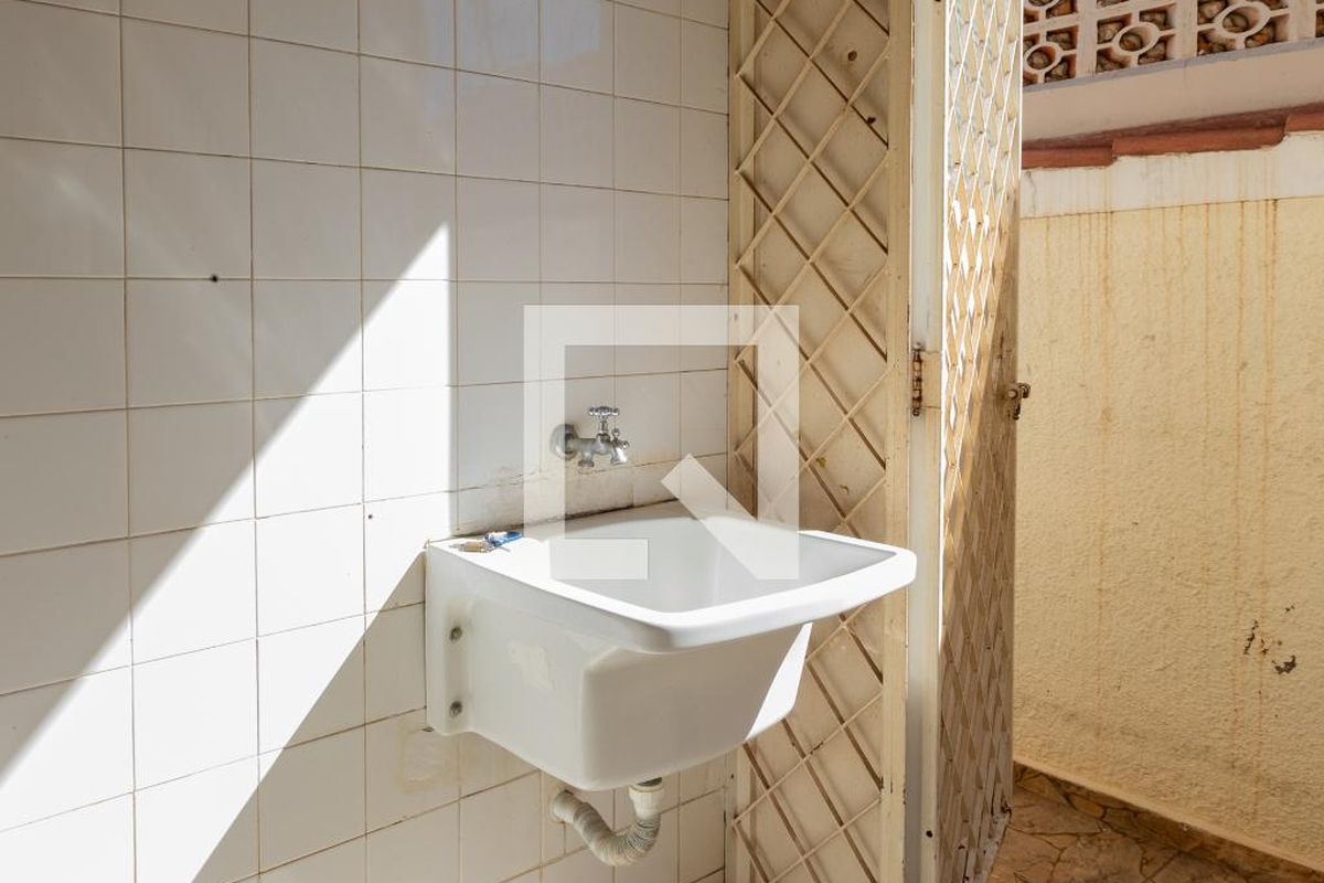 Casa à Venda - Jardim Planalto, 3 Quartos,  190 m2 em , Campinas - sp | SoloBR