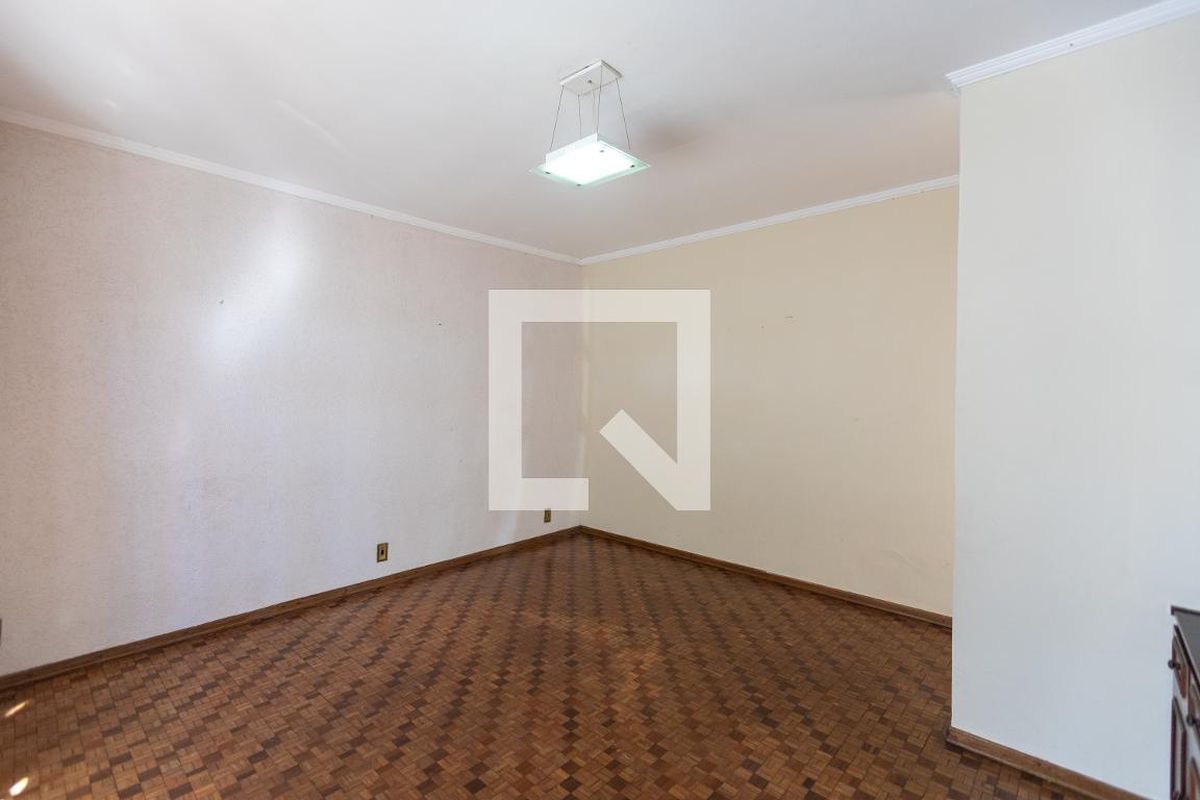 Casa à Venda - Jardim Planalto, 3 Quartos,  190 m2 em , Campinas - sp | SoloBR