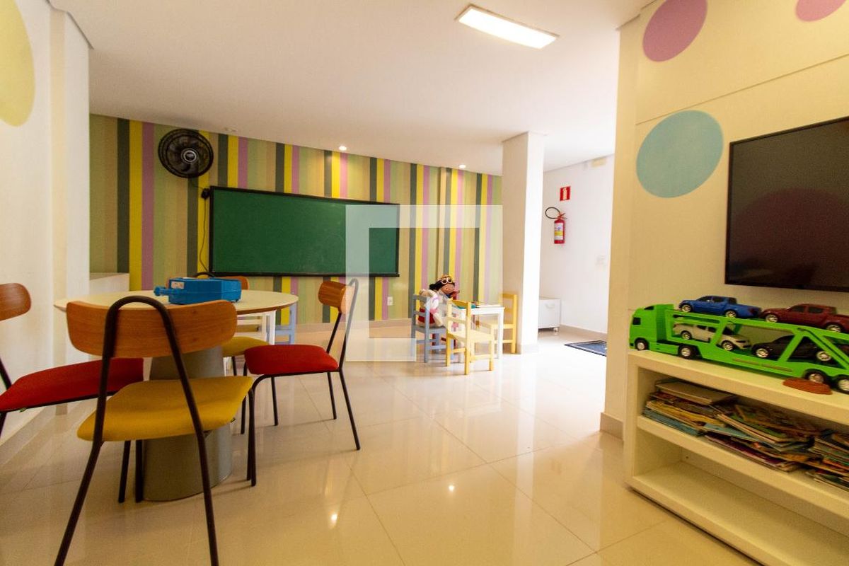 Apartamento à Venda - Mansões Santo Antônio, 2 Quartos,  57 m2 em , Campinas - sp | SoloBR