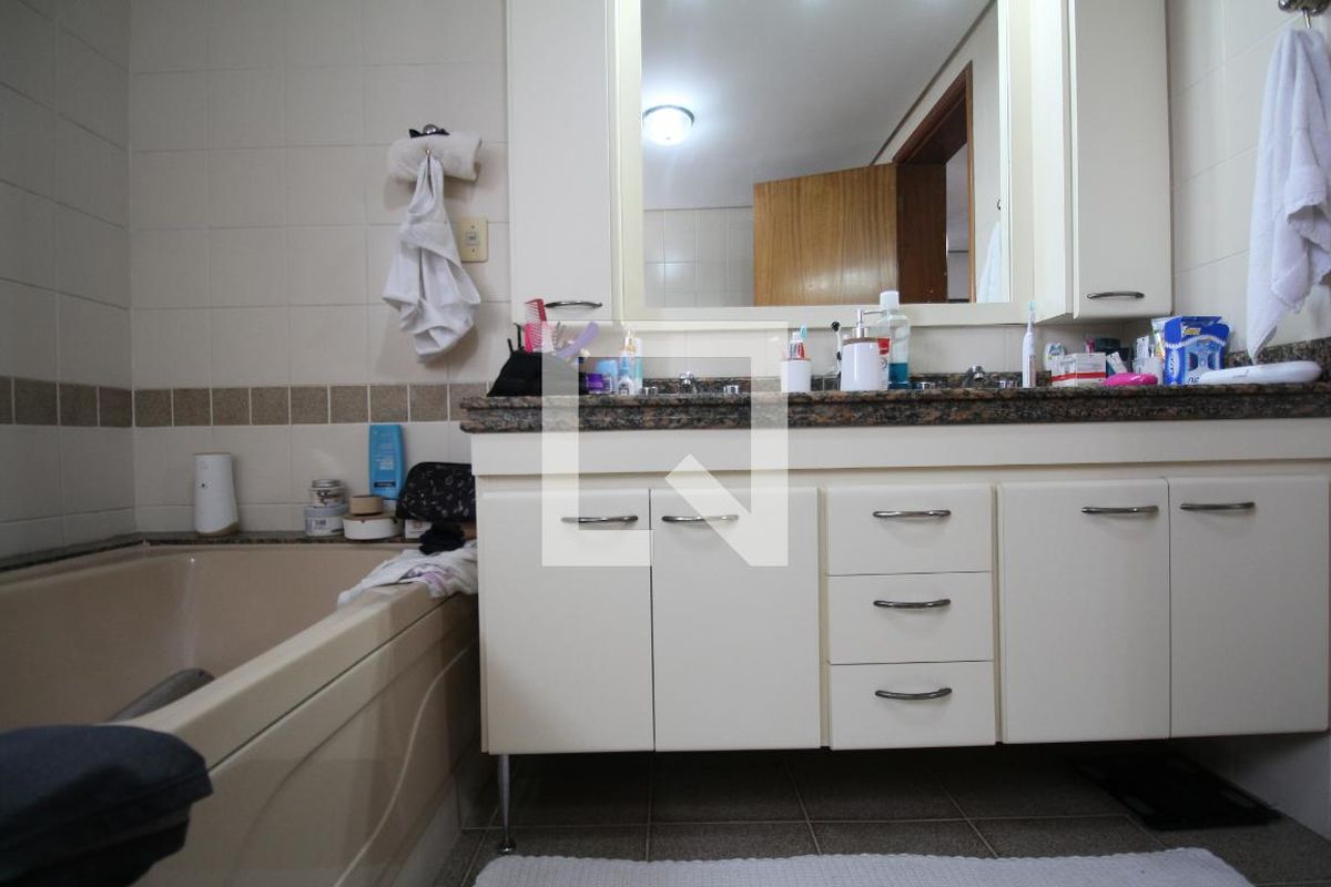 Apartamento, 3 quartos, 180 m² - Foto 22