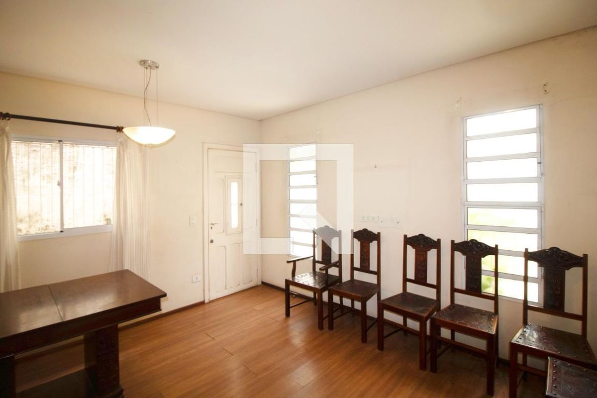 Casa, 2 quartos, 260 m² - Foto 1